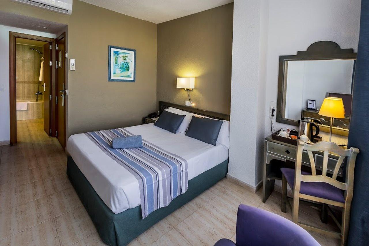 Catalonia Ses Estaques - Adults Only Hotell Santa Eularia des Riu Exteriör bild