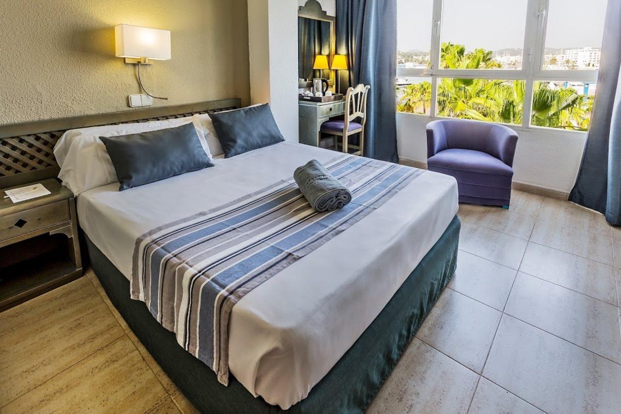 Catalonia Ses Estaques - Adults Only Hotell Santa Eularia des Riu Exteriör bild